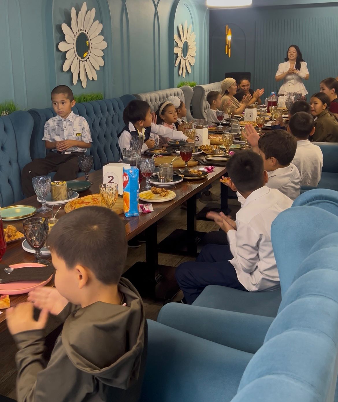 24 қазан күні "Жанашыр жүрек" қайырымдылық акциясы инклюзив оқушыларға іс-шара ұйымдастырылды